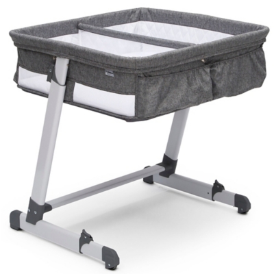 Simmons kids room2grow newborn best sale bassinet to infant sleeper