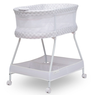 Delta marina clearance smooth glide bassinet