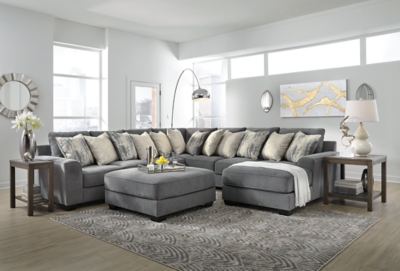 Castano 4 Piece Sectional With Chaise