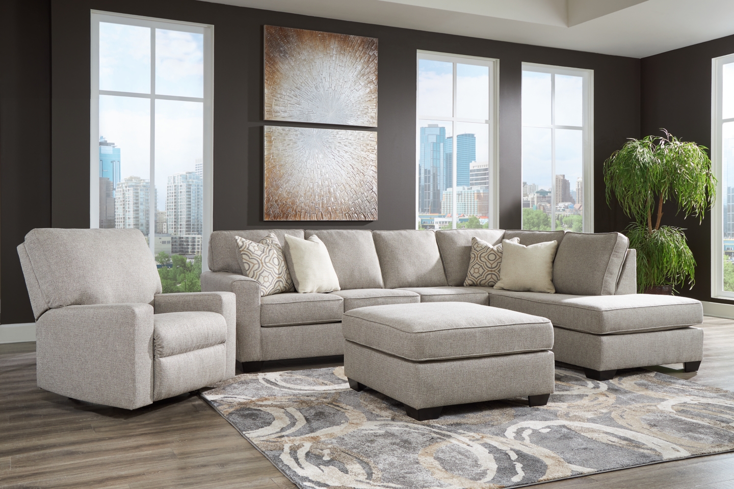 14904 Reydell Image