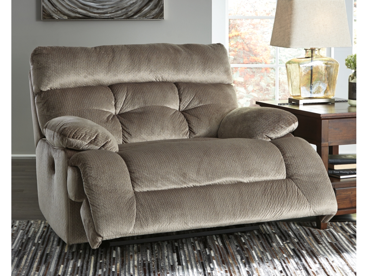 Brassville Oversized Manual Recliner Ashley