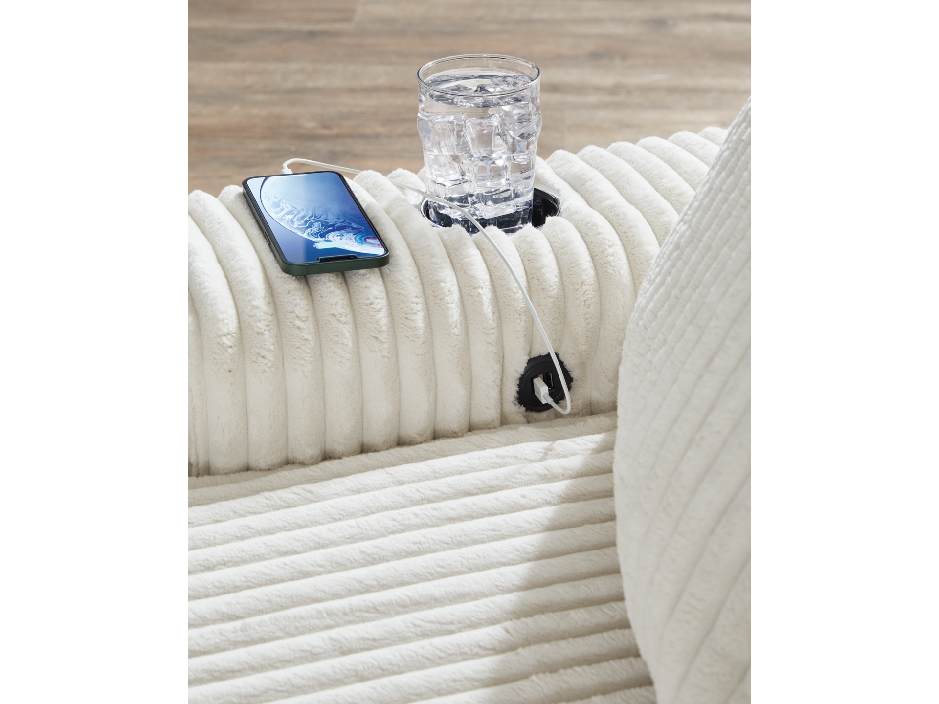 Image 5 of Lindyn 2-Piece Modular Super Chaise-mega chaise 