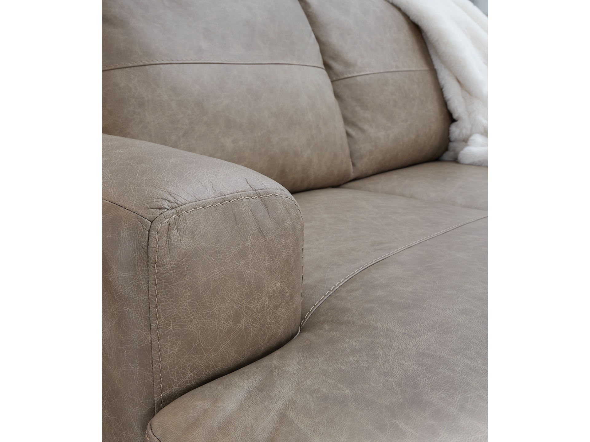 Image 2 of Amuleto 2-Piece Leather Sectional with Chaise