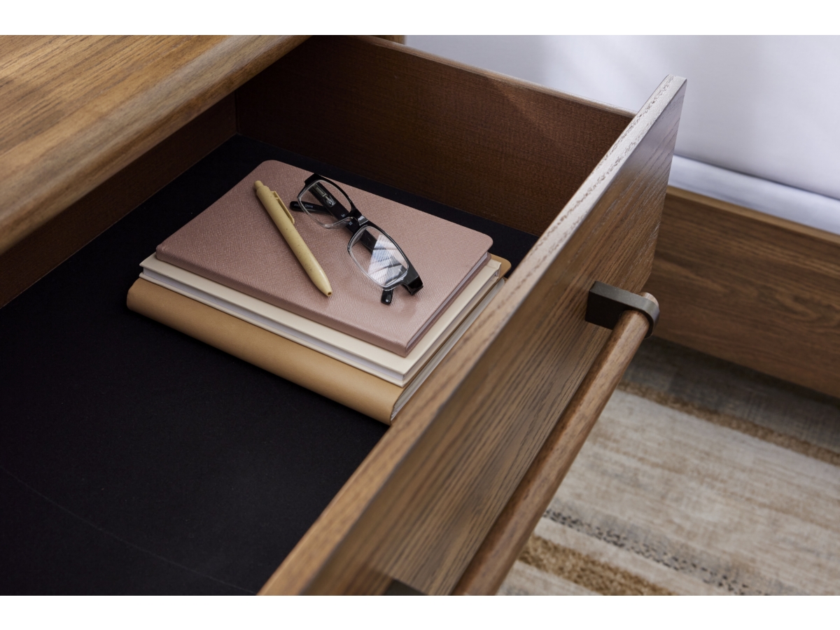 NICENESS GEORGIA 6.5（US9 27相当） Roanhowe 5 Drawer Chest of Drawers | Ashley