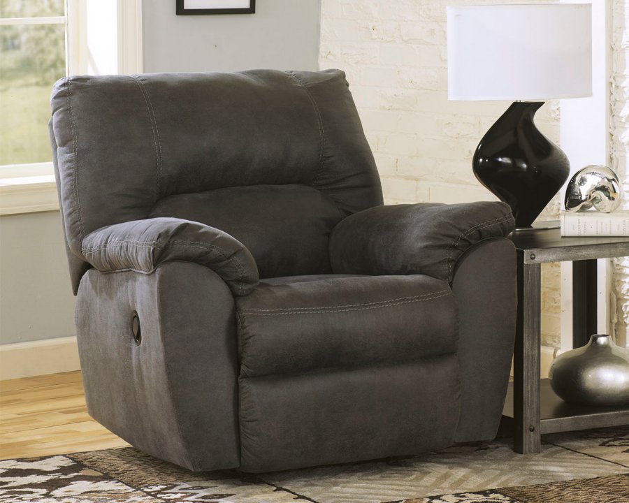 Tambo Recliner - image 1