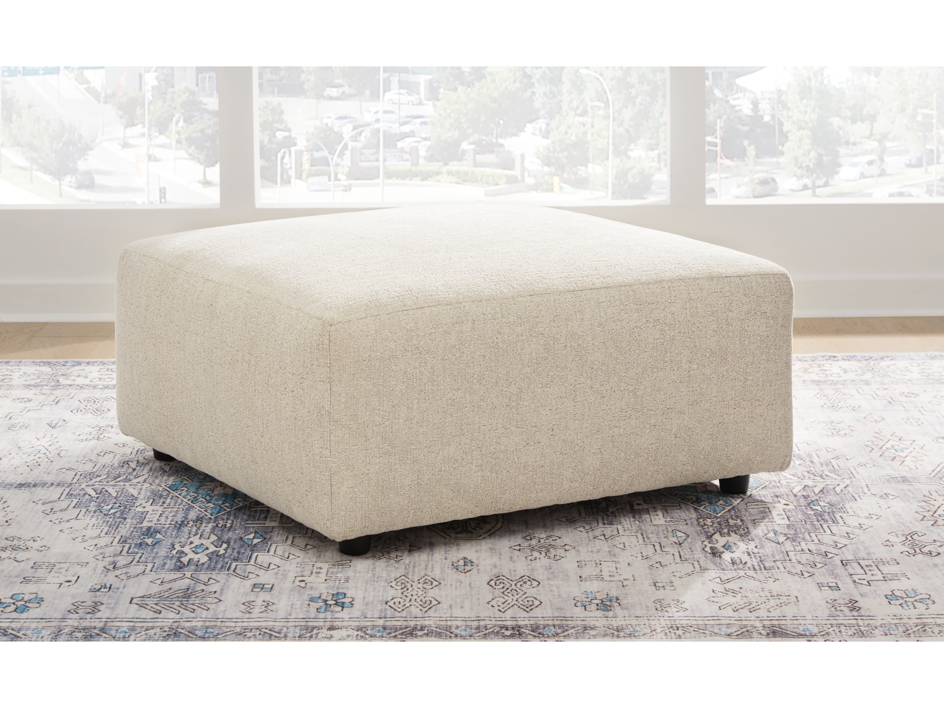 Image 2 of Edenfield 3-Piece Sectional with Chaise Linen 