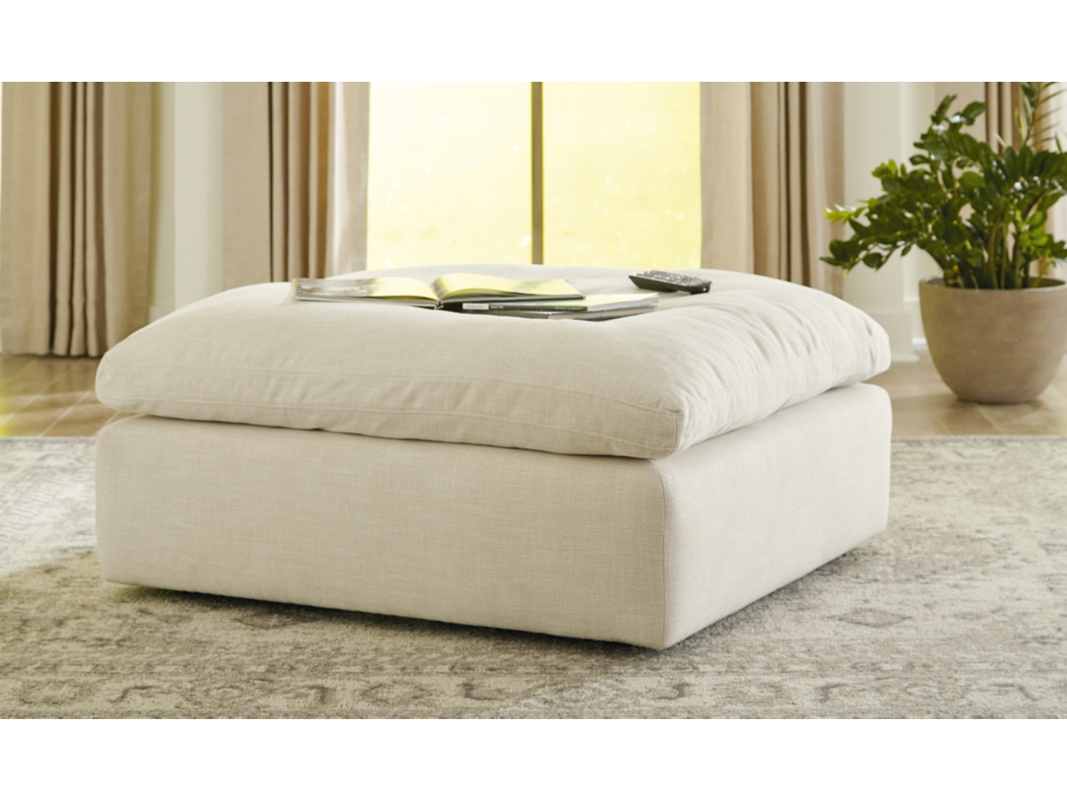 アシュレイ　オットマン Tanavi Oversized Accent Ottoman | Ashley