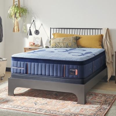 3007851M Stearns & Foster Lux Hybrid Medium Queen, Navy sku 3007851M