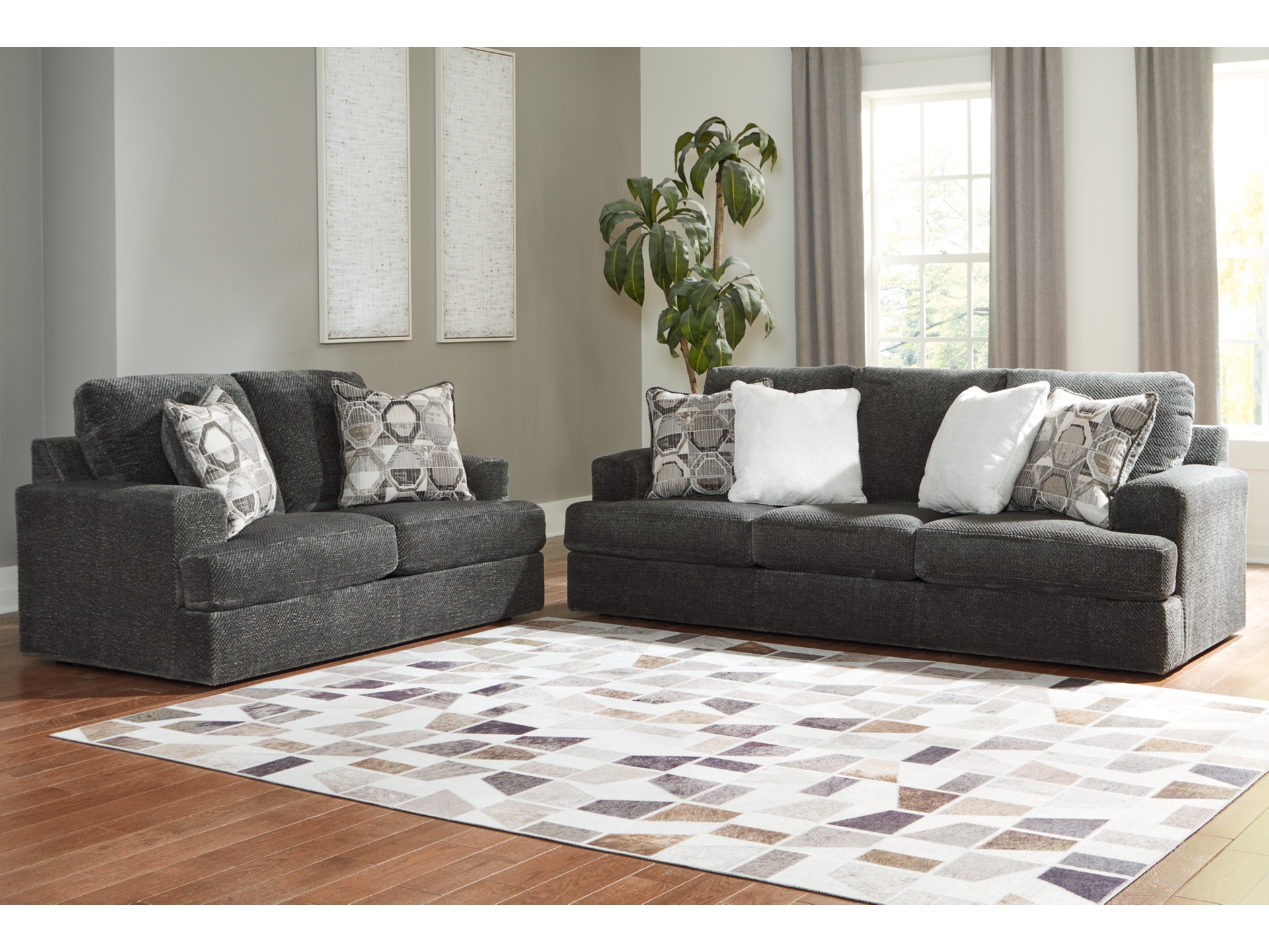 Karinne living room group Smoke 
