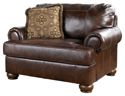 Featured image of post Comfy Oversized Leather Chair - Check out our comfy leather chair selection for the very best in unique or custom, handmade pieces from our chairs &amp; ottomans shops.