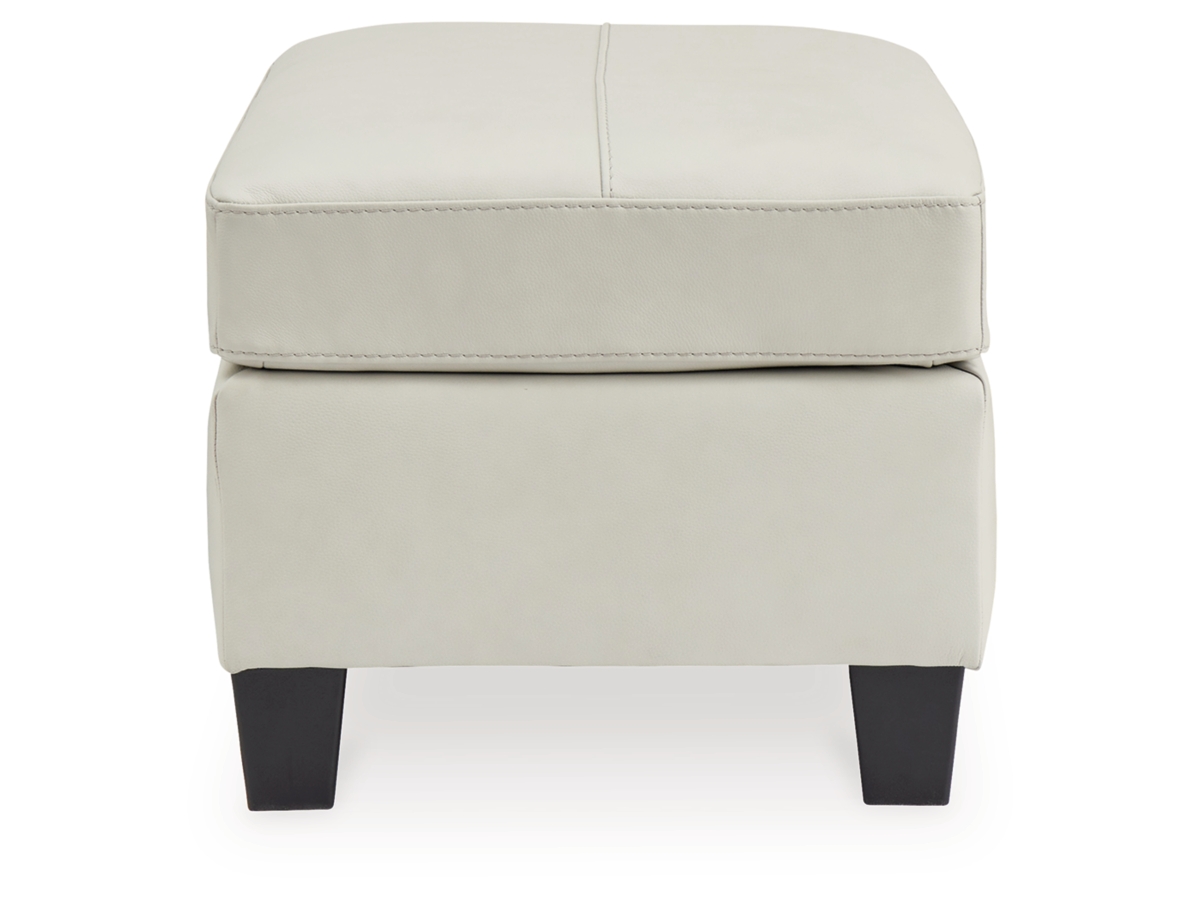 アシュレイ　オットマン Genoa Leather Ottoman | Ashley