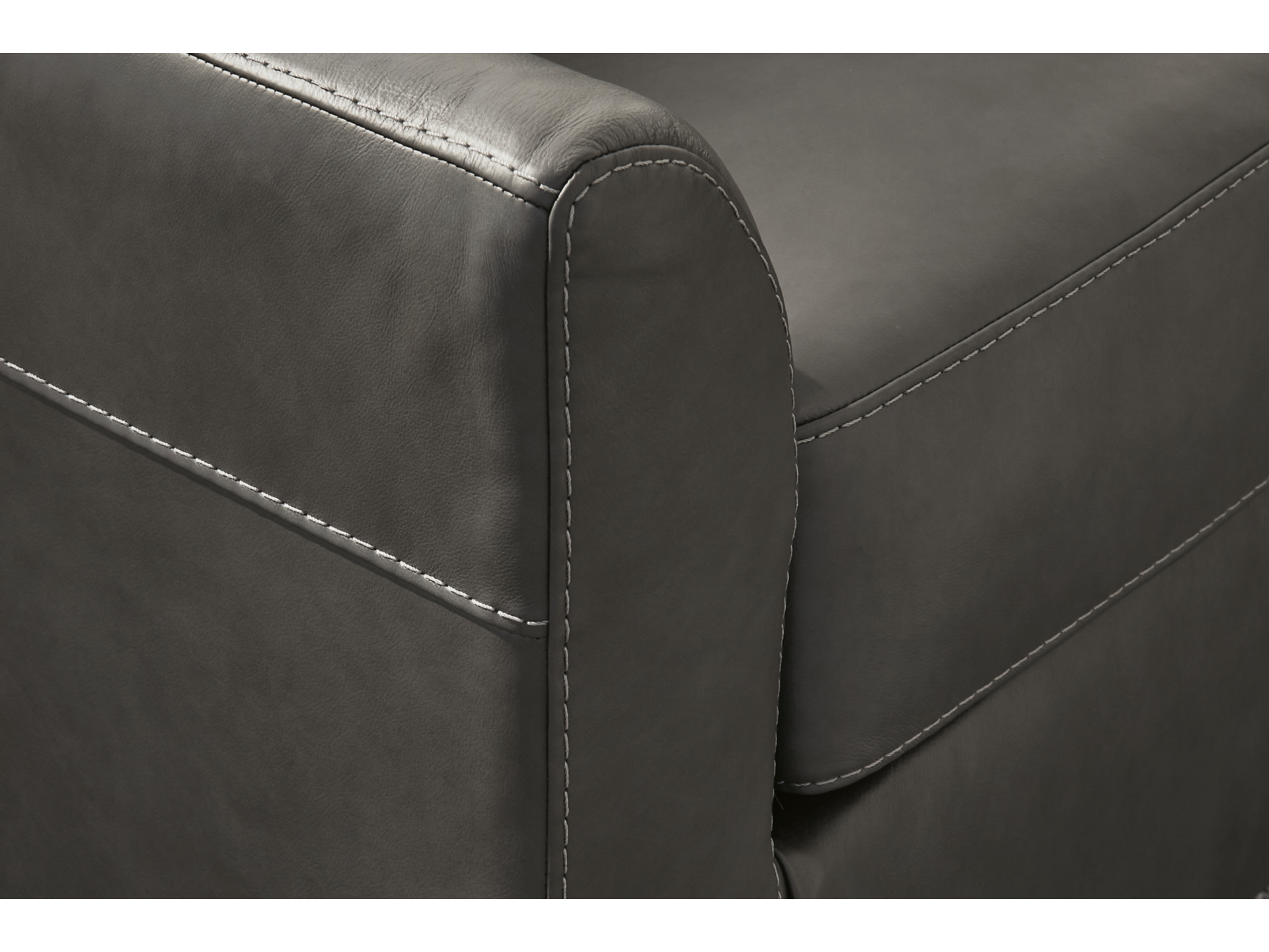 Image 2 of Valderno 2-Piece Leather Sectional with Chaise