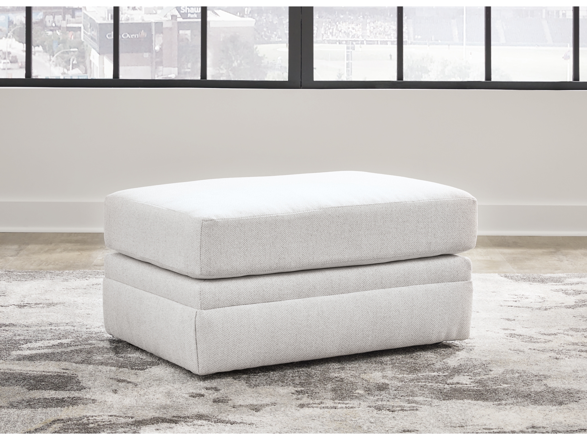 Image 3 of Maitelynn Sofa set