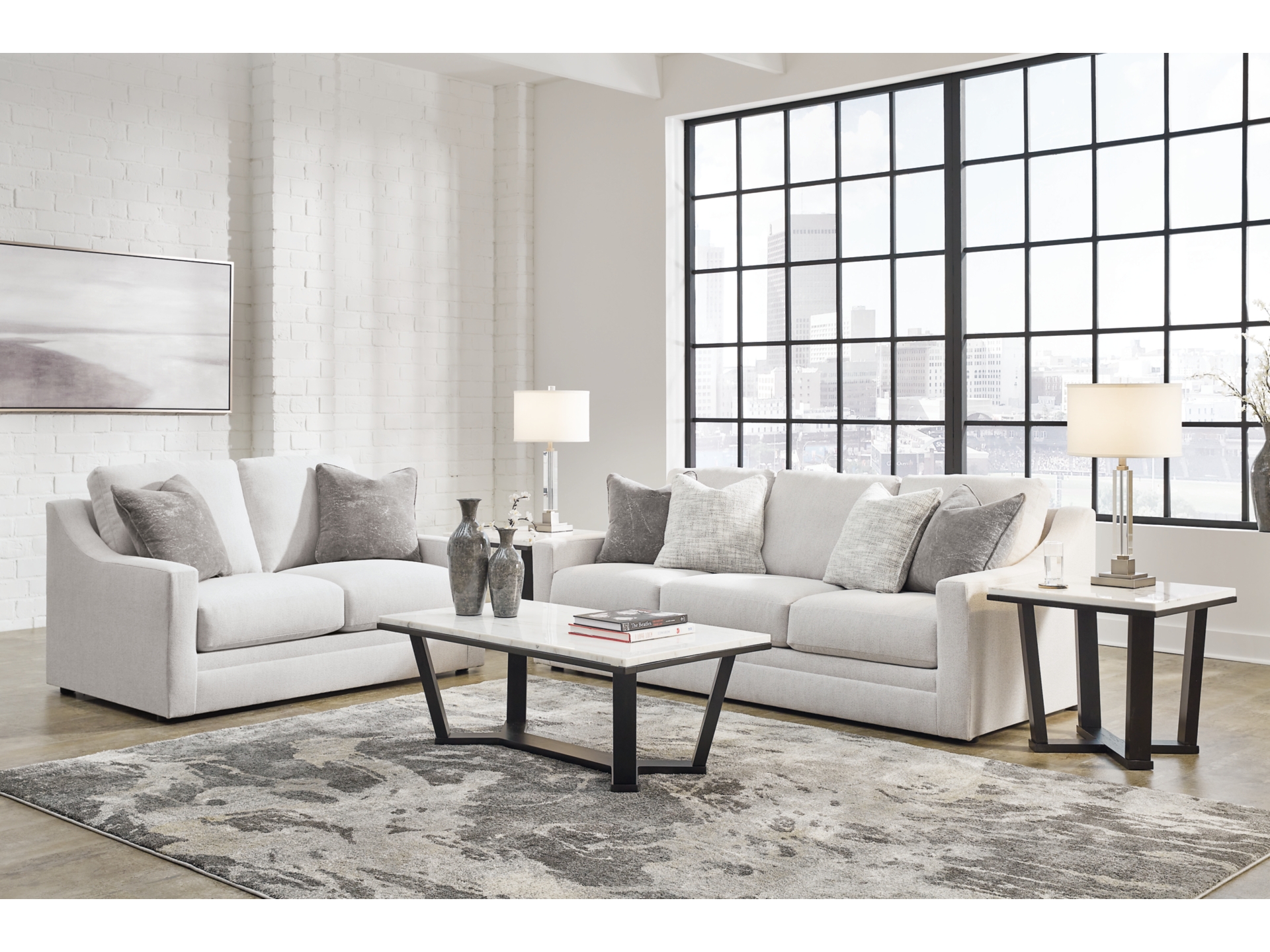 Maitelynn Sofa set Chalk 