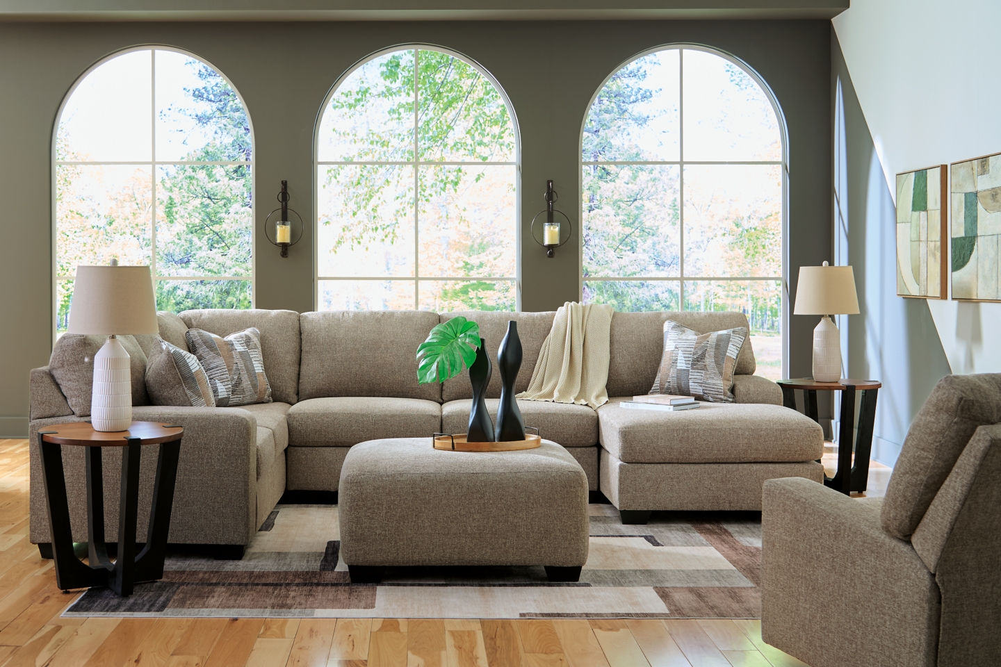 48404 Newellen Image