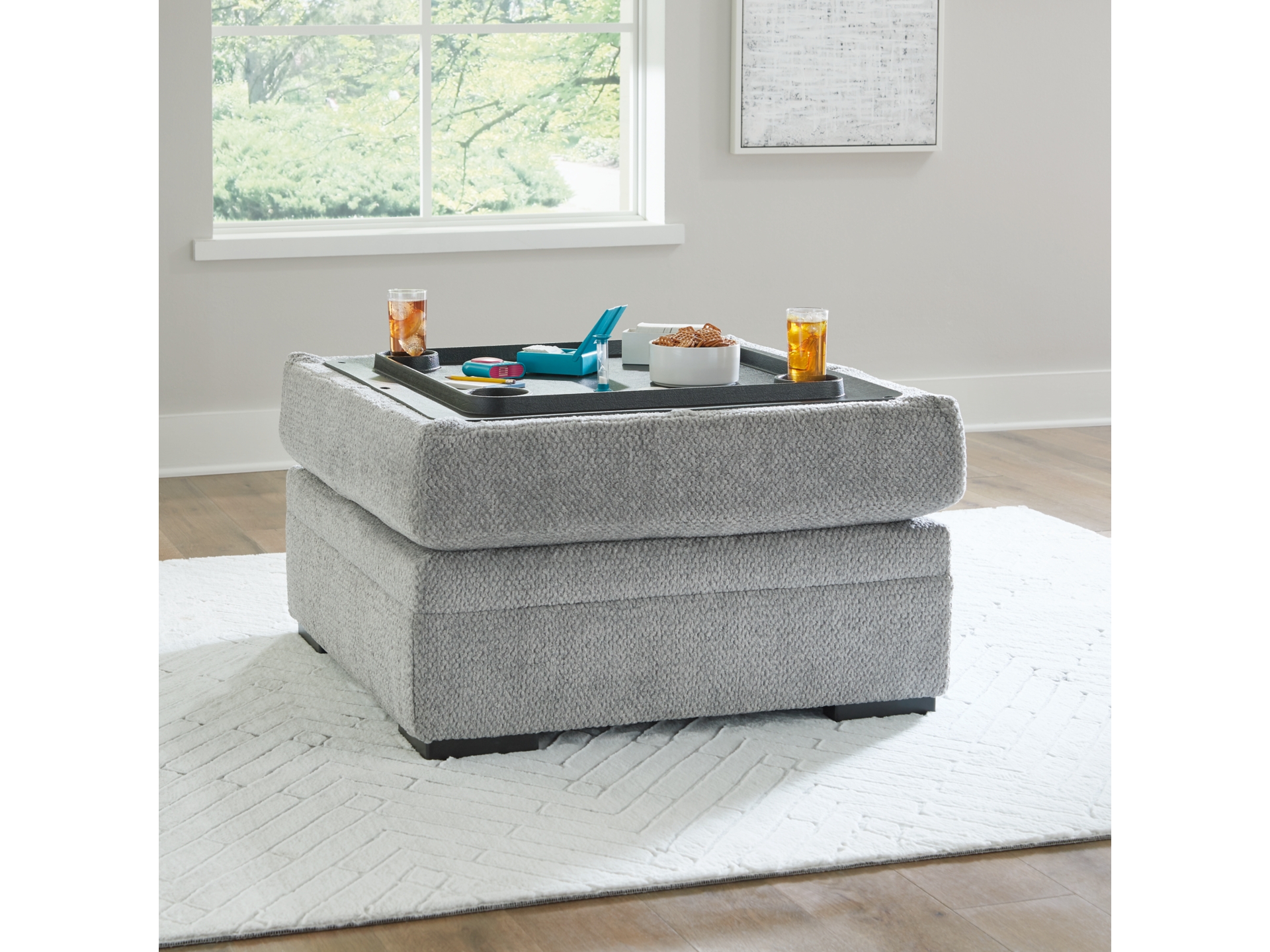 Image 3 of Casselbury 2-Piece Sectional with Chaise
