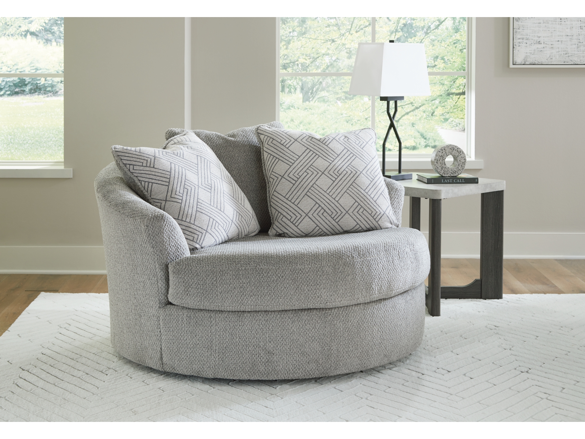 Image 4 of Casselbury 2-Piece Sectional with Chaise