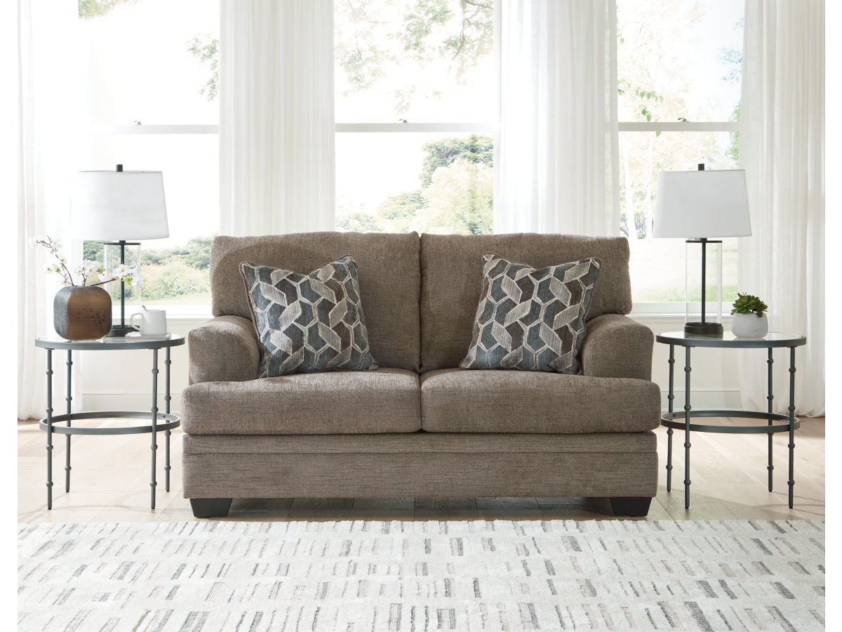 Stonemeade Loveseat