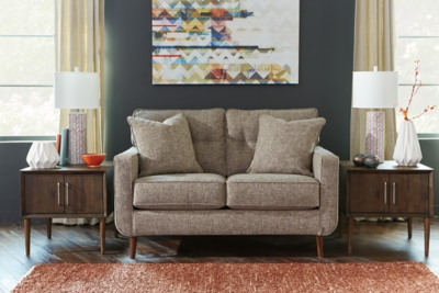 Dahra Sofa & Loveseat