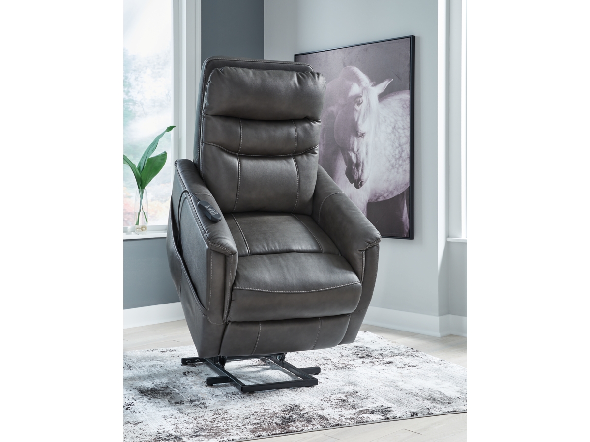 あしゅりー Leesworth Power Leather Recliner | Ashley