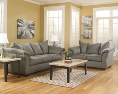 Darcy sleeper outlet sofa