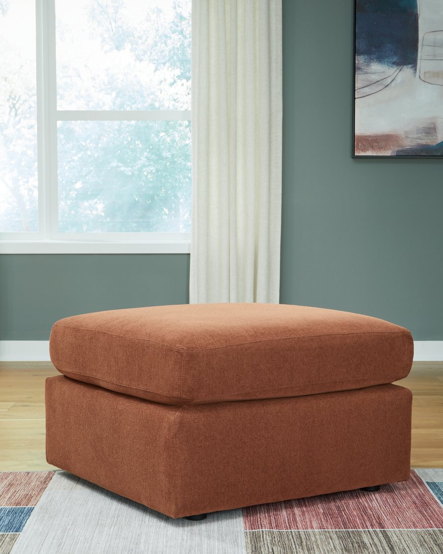 Modmax 7-Piece Sectional and 2 Ottomans - image 19