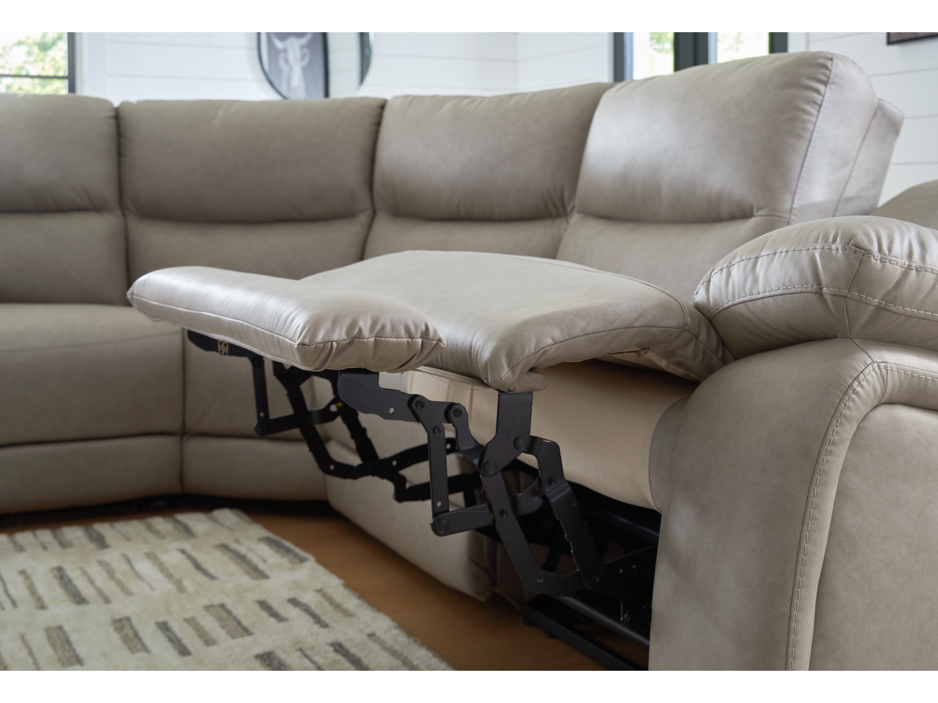 Image 3 of Brannigan 6-Piece Dual Power Reclining Modular Sectional with Storage Console