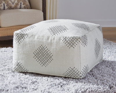 Mabyn Pouf, Ivory/Black