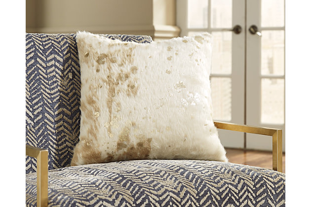 The Landers faux fur accent pillow makes indulgence comfortably affordable. Masterful mix of cream and goldtone hues is a delightful change from the ordinary. Cozy feel is the essence of luxury living.Faux fur (acrylic) front cover; polyester back cover | Soft polyfill | Zipper closure | Imported | Spot clean