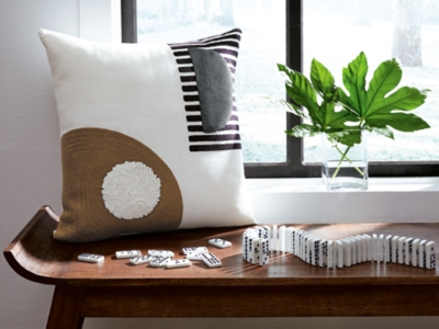 Longsum Pillow, Black/White/Honey