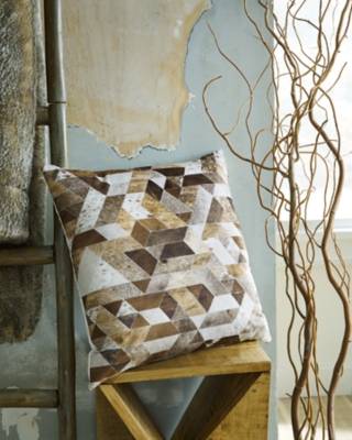 Adamund Pillow, , rollover