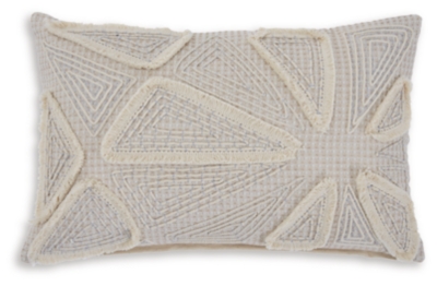 Irvetta Pillow (Set of 4)