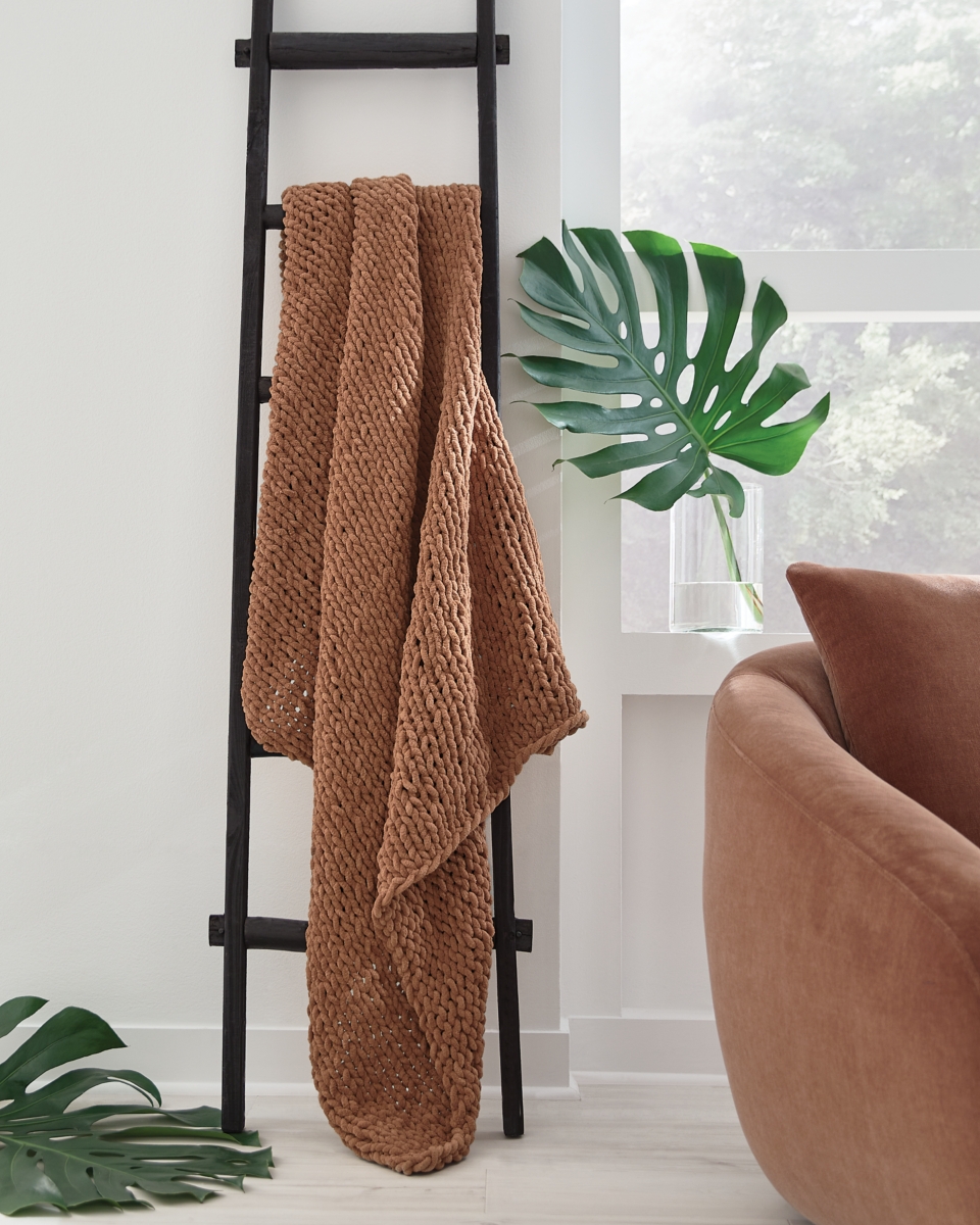 A1001179 Chaddon Image