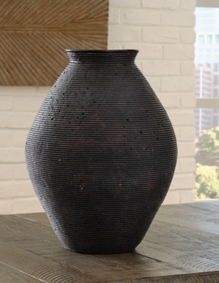 Hannela Vase, Antique Brown