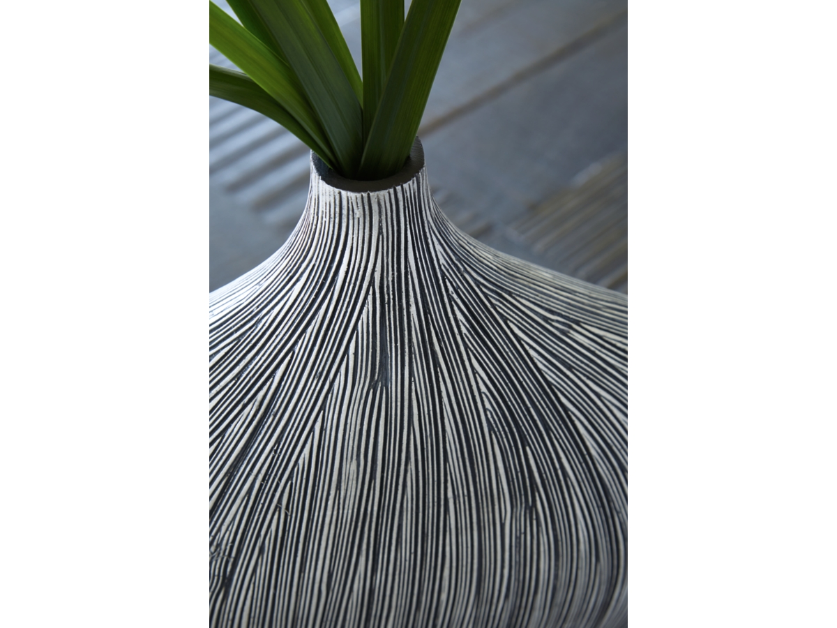 Donya Large Vase | Ashley