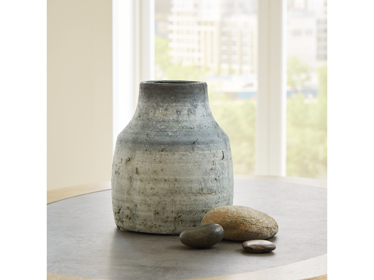 Moorestone Vase | Ashley