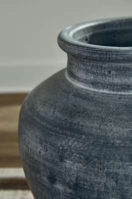 Meadie Large Vase | Ashley
