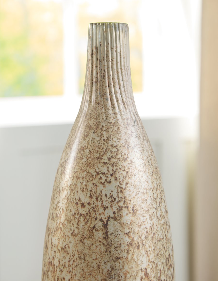 Plawite Vase - image 3