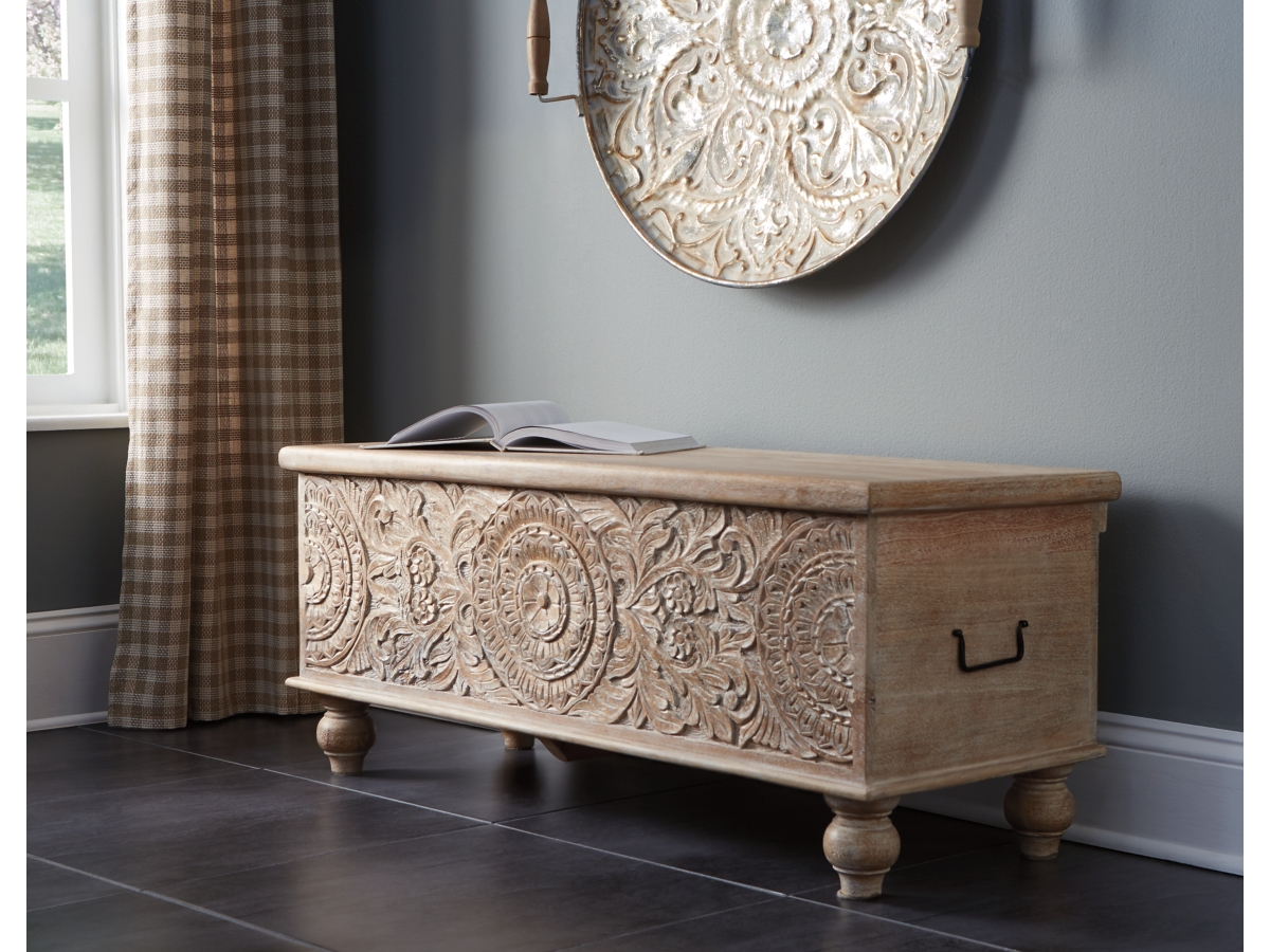 Fossil Ridge Hinged Top Storage Bench