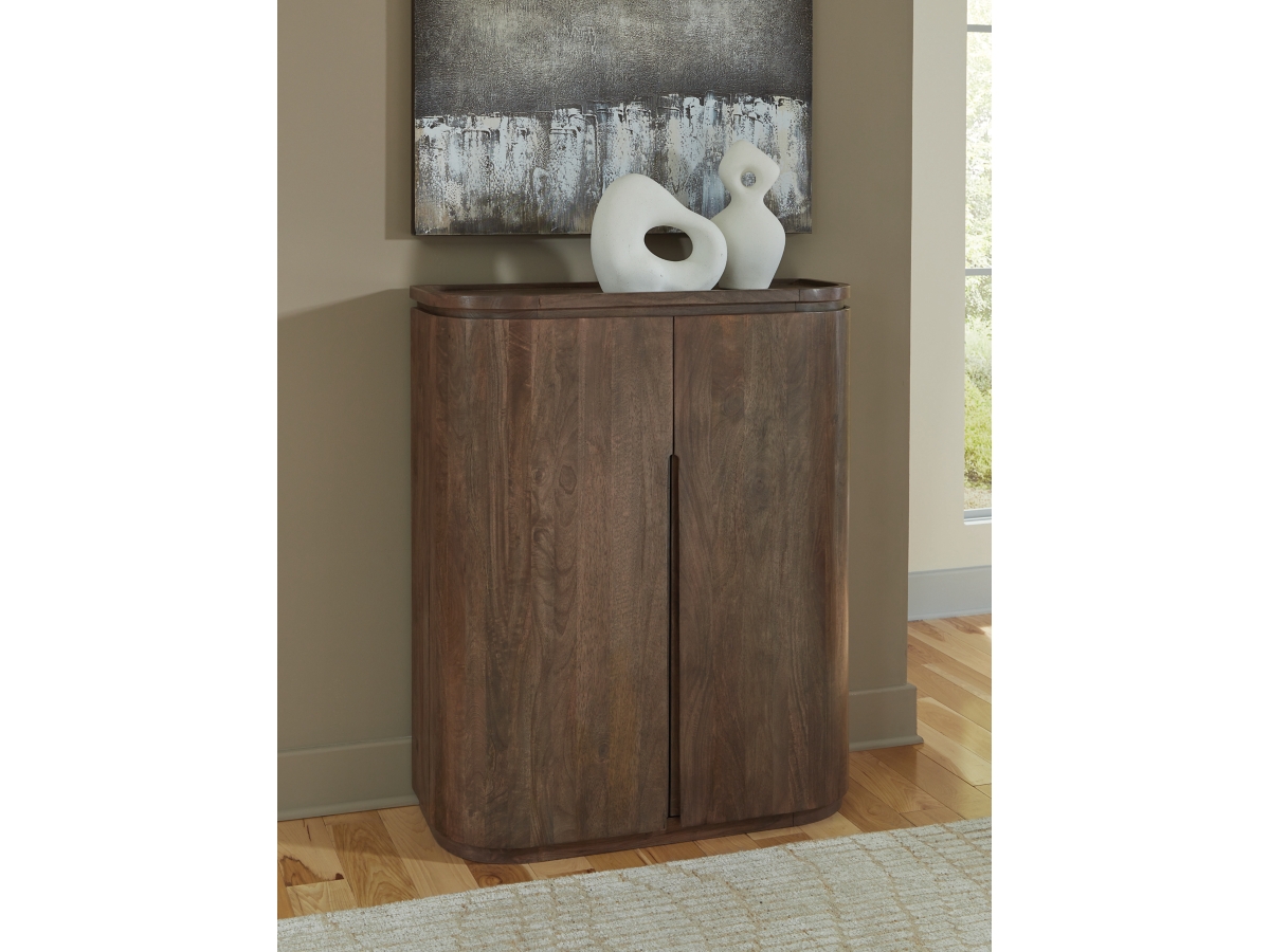 Landermont Bar Cabinet | Ashley