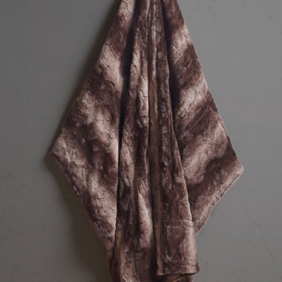 Beautyrest Oversized Faux Fur Heated Throw, Chocolate, large