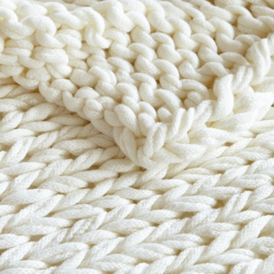 Swatch color Ivory , product with this swatch is currently selected