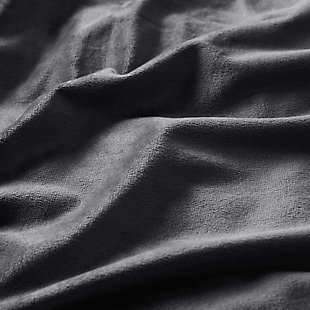 The Sleep Philosophy Velvet to Berber Weighted Blanket offers a soft and hefty comfort to keep you feeling comfortable all night. This charcoal weighted blanket features an ultra-soft plush face and a berber reverse, for a lush and cozy touch. The weight of the blanket distributes a light pressure all over your body, creating the feeling of being hugged to help reduce stress and anxiety. It also helps promote a deep and restful sleep throughout the night. This blanker is OEKO-TEX certified, meaning it does not contain any harmful substances or chemicals to ensure quality comfort and wellness.Imported | Ultra soft plush face and cozy berber reverse | Distributes light pressure all over your body | Helps to promote a deep and restful sleep throughout the night | Available in 10lb, 12lb and 15lb weights | Oeko-tex certified, includes no harmful substances or chemicals (#15.hcn.61893)