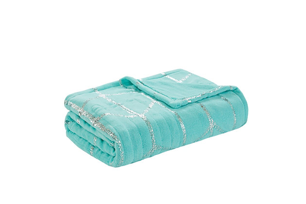 True North by Sleep Philosophy offers incredible comfort and style with the Raina Heated Metallic Print Throw. A silver metallic geometric design is beautifully printed on an ultra-soft plush aqua base fabric. Emitting virtually no electromagnetic field emissions, this throw features three heat settings and a 2-hour shut-off timer to provide the perfect amount of warmth and comfort. Bundle up in comfort and add a casual touch with a glamorous flair to your home with this heated metallic print throw. Includes manufacturer’s 5-year warranty.Imported | Virtually no electromagnetic field emissions | 3 heat settings | 2 hour auto shut off | Ultra soft plush | 5 year warranty | Machine wash | Includes manufacturer’s 5-year warranty