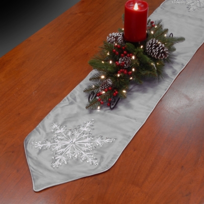 Luxury Faux Fur Christmas Snowflake Table Runner for Dining Table