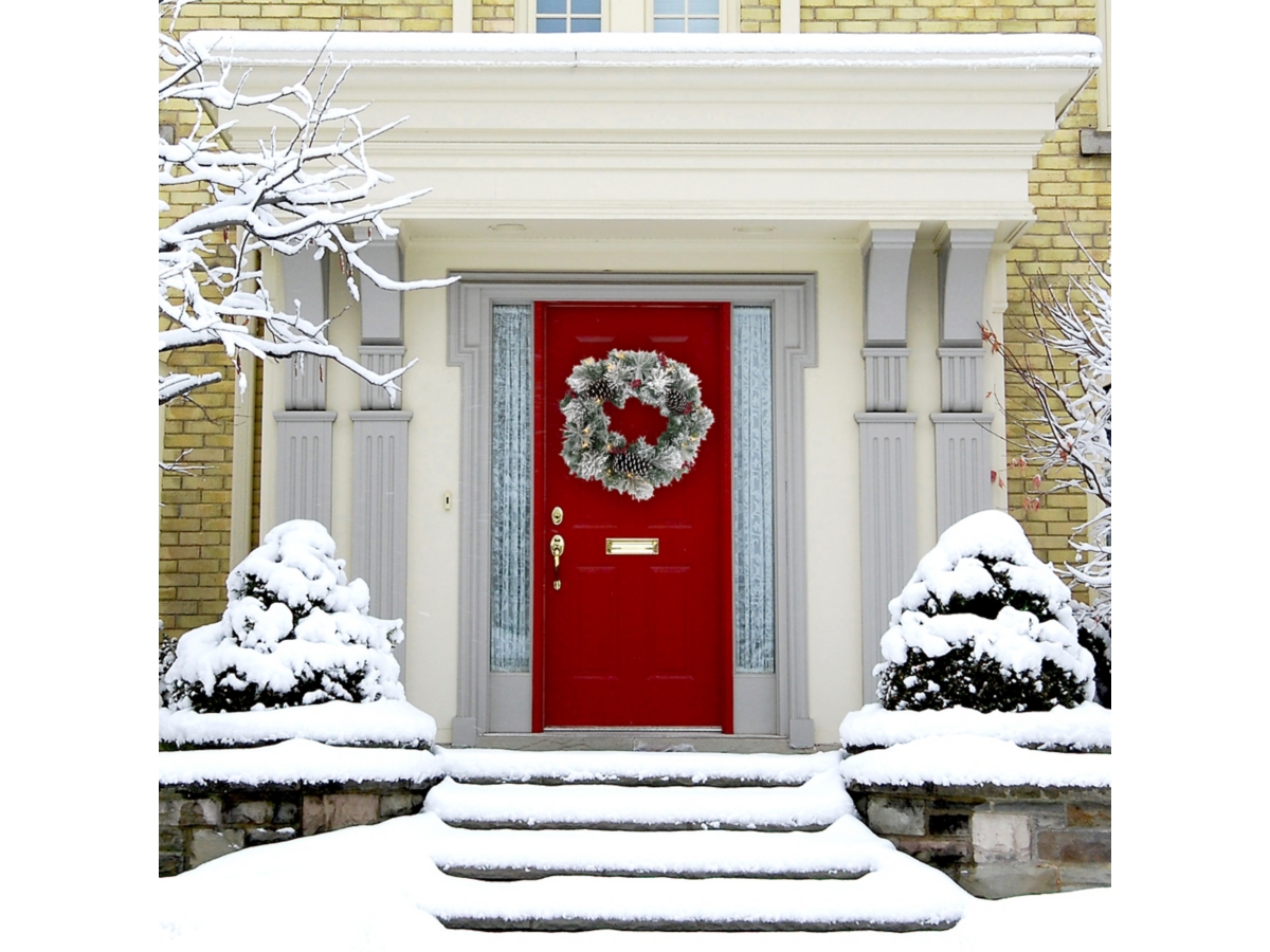 Christmas All Winter Long Black White Buffalo hotsell Check Mittens Wreath Snowy Spruce Red Berries for Front Door Porch Entrance Country Farmhouse