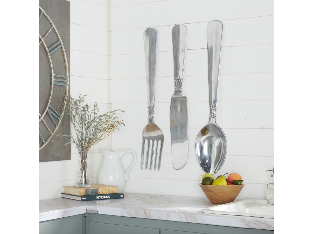 Bayberry Lane Silver Aluminum Traditional Kitchen Utensils Wall Decor Set  of 3 8