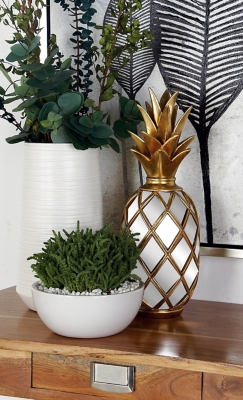 Bayberry Lane Pineapple Sculpture with Mirror Accents, Gold