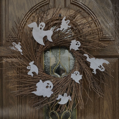 "Haunted Hill Farm 20" Twig Wreath with LED Lights and Spooky Ghosts", Natural