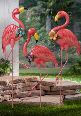 Gerson International Indoor/Outdoor Flamingo Yard Stake Decor (Set of 3), Pink